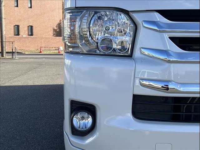 TOYOTA REGIUSACE van 4WD 2015