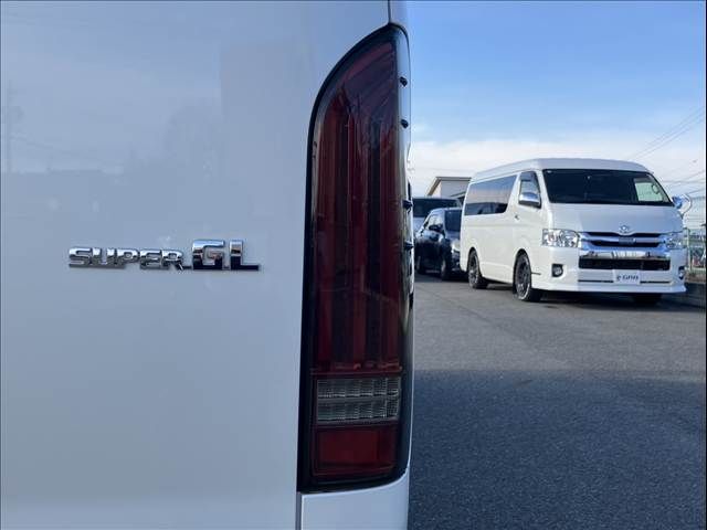 TOYOTA REGIUSACE van 4WD 2015