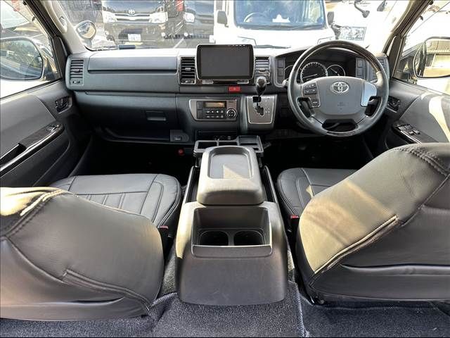 TOYOTA HIACE van 2WD 2016