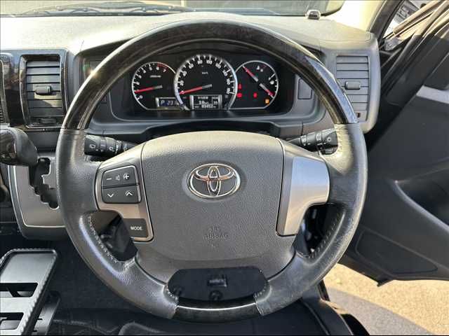 TOYOTA HIACE van 2WD 2016