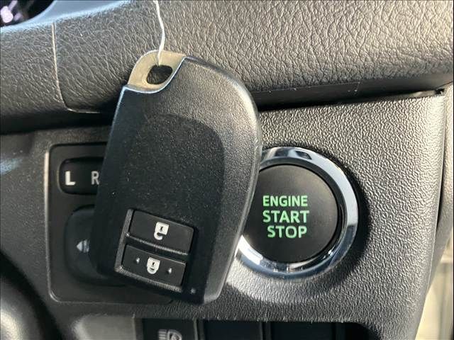 TOYOTA HIACE van 2WD 2020