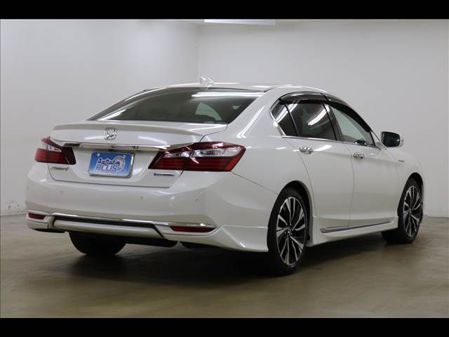 HONDA ACCORD HYBRID 2017