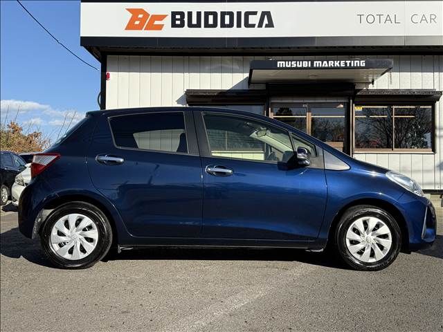 TOYOTA VITZ 2017