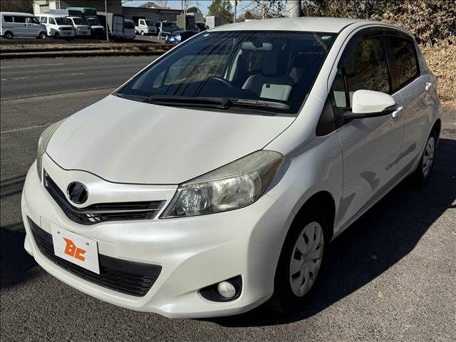 TOYOTA VITZ 2011