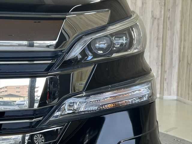TOYOTA VELLFIRE  HYBRID 4WD 2015