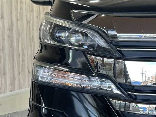 TOYOTA VELLFIRE  HYBRID 4WD 2015