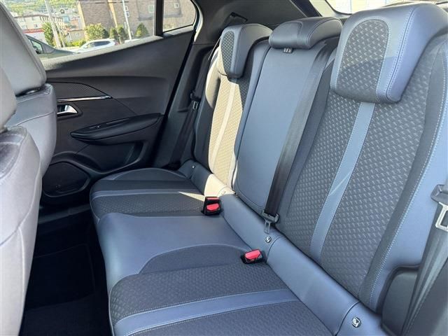 PEUGEOT PEUGEOT 2008 2021