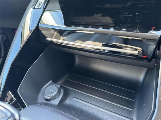 PEUGEOT PEUGEOT 2008 2021