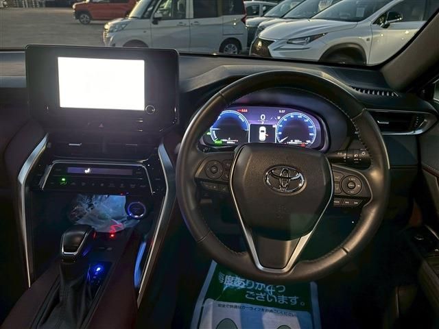 TOYOTA HARRIER HYBRID 2023