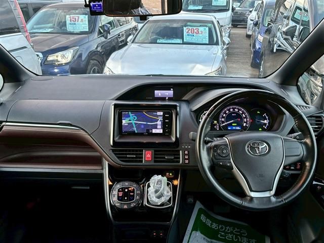 TOYOTA ESQUIRE HYBRID 2020