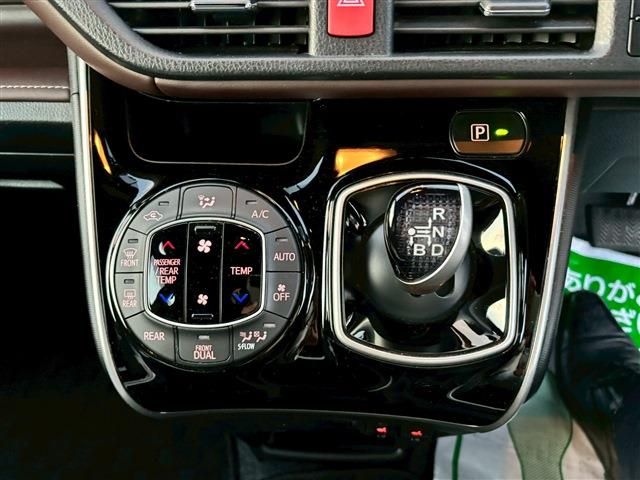 TOYOTA ESQUIRE HYBRID 2020