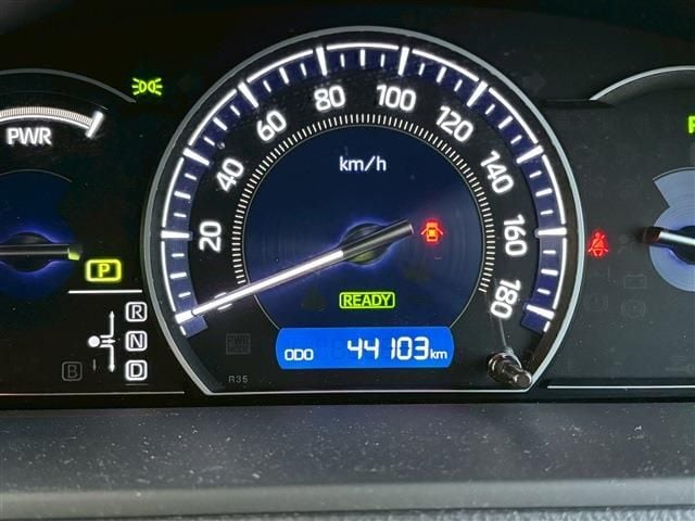 TOYOTA ESQUIRE HYBRID 2020