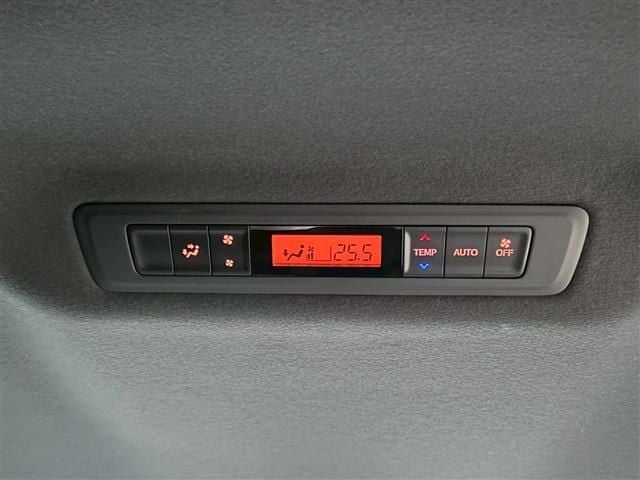 TOYOTA ESQUIRE HYBRID 2020