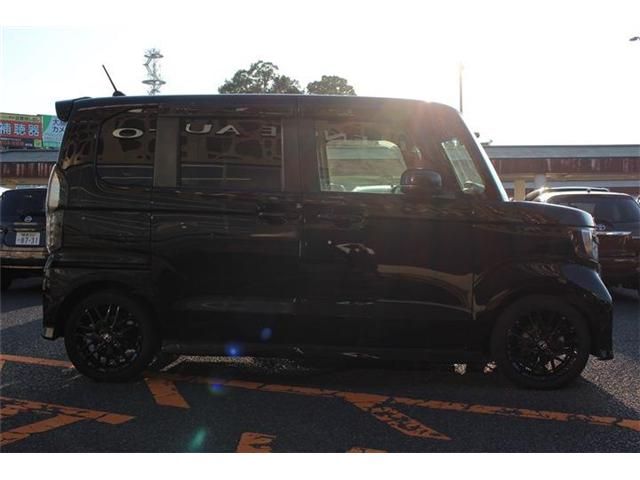 HONDA N BOX CUSTOM 2023