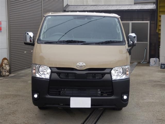 TOYOTA HIACE van 2WD 2025