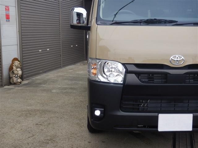 TOYOTA HIACE van 2WD 2025