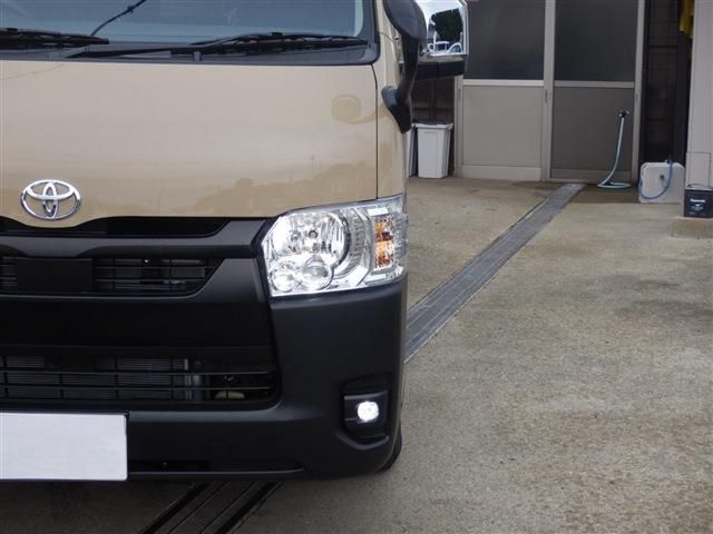 TOYOTA HIACE van 2WD 2025