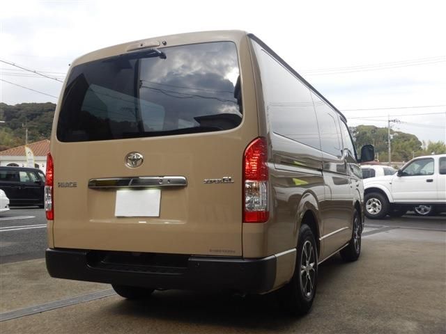 TOYOTA HIACE van 2WD 2025