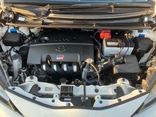 TOYOTA VITZ 2019