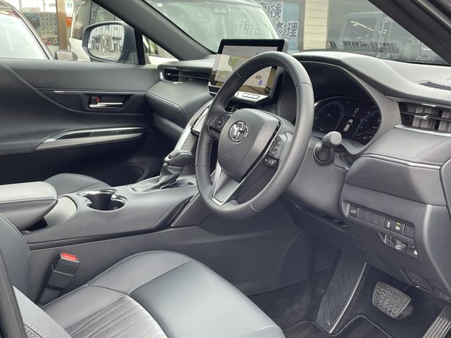 TOYOTA HARRIER 2WD 2025