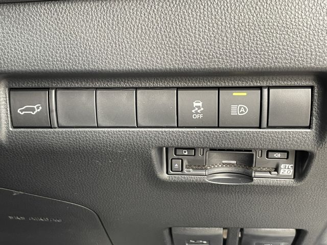 TOYOTA HARRIER 2WD 2025