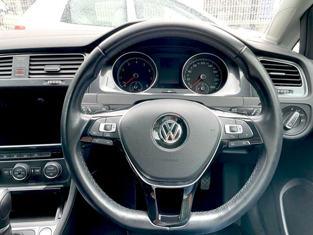 VOLKSWAGEN VOLKSWAGEN GOLF VARIANT 2018