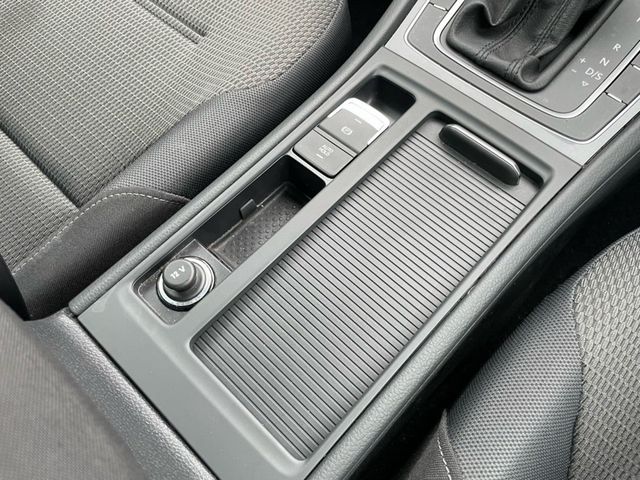 VOLKSWAGEN VOLKSWAGEN GOLF VARIANT 2018