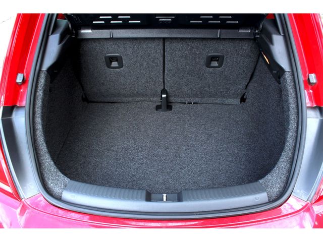 VOLKSWAGEN VOLKSWAGEN The BEETLE 2012