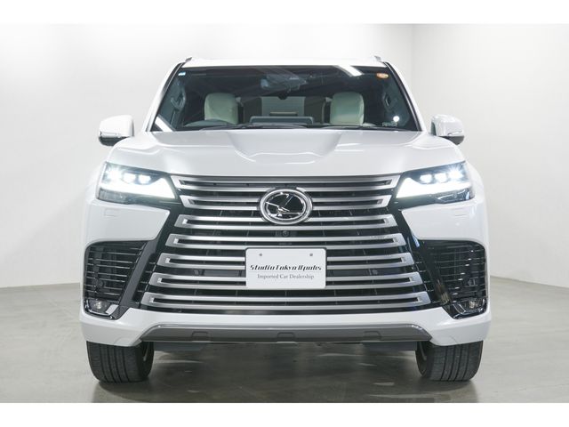 TOYOTA LEXUS LX600 2024
