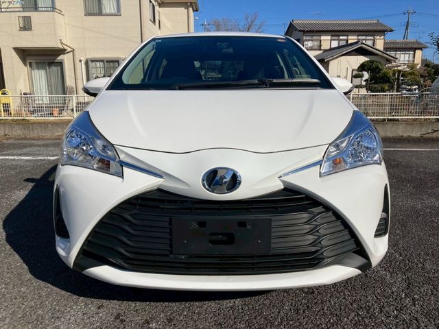 TOYOTA VITZ  4WD 2017