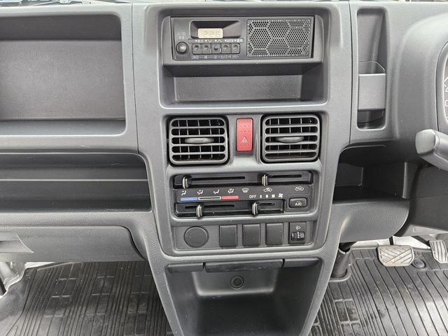 SUZUKI CARRY truck 2013