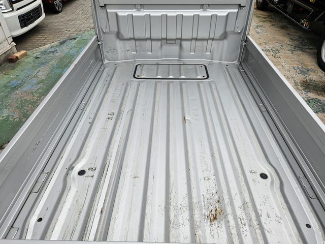 SUZUKI CARRY truck 2013