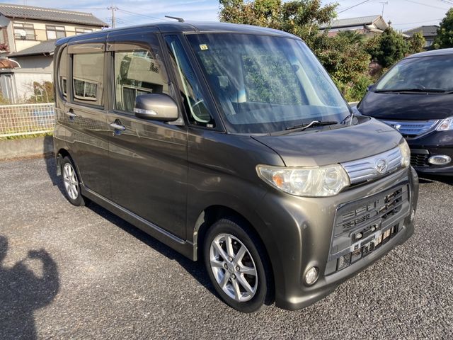 DAIHATSU TANTO CUSTOM 4WD 2010