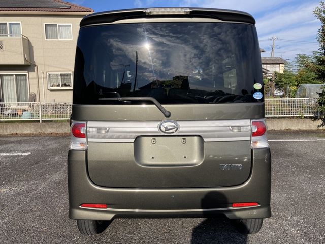 DAIHATSU TANTO CUSTOM 4WD 2010