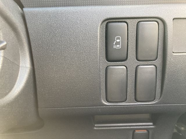 DAIHATSU TANTO CUSTOM 4WD 2010