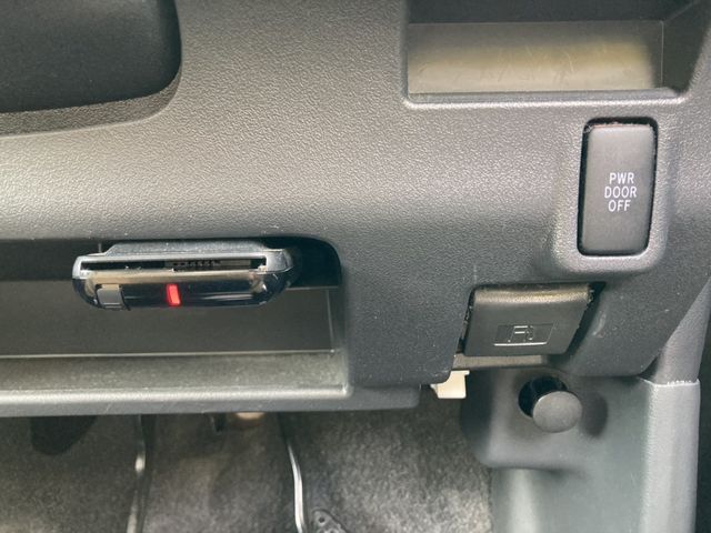 DAIHATSU TANTO CUSTOM 4WD 2010