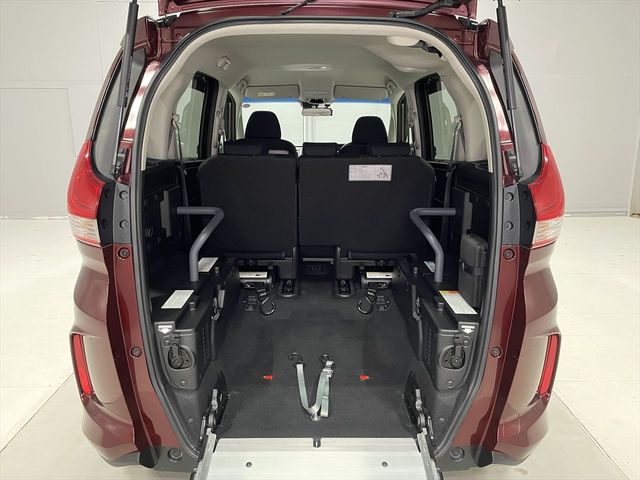 HONDA FREED plus 2016