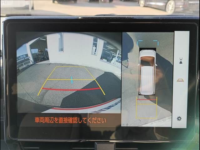 TOYOTA VOXY HYBRID 2022