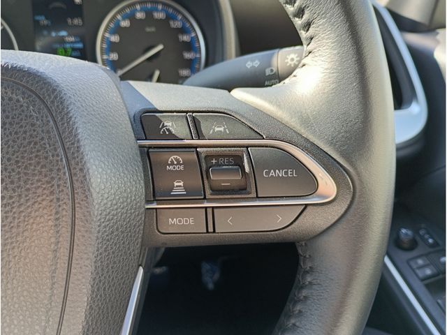 TOYOTA VOXY HYBRID 2022