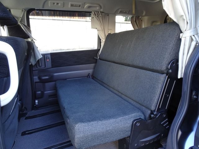 HONDA STEPWAGON 2013