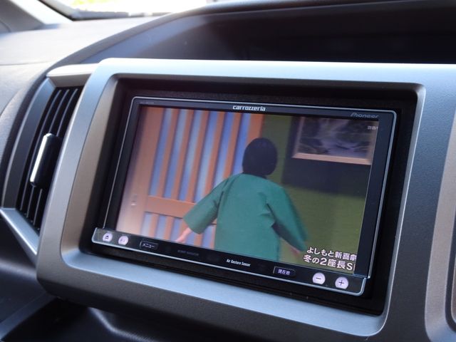 HONDA STEPWAGON 2013