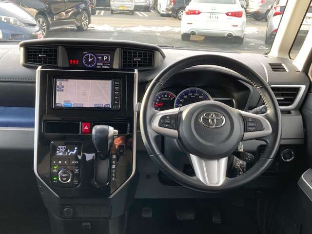 TOYOTA ROOMY 4WD 2018