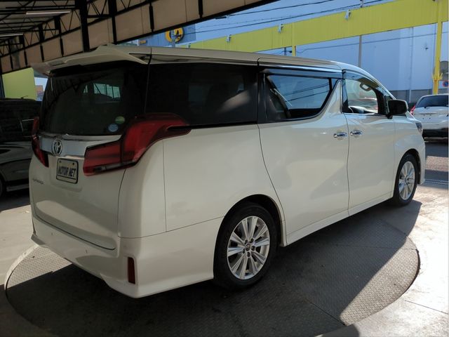 TOYOTA ALPHARD 2018