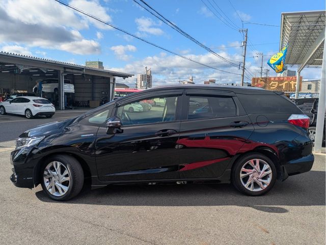 HONDA SHUTTLE HYBRID 2016