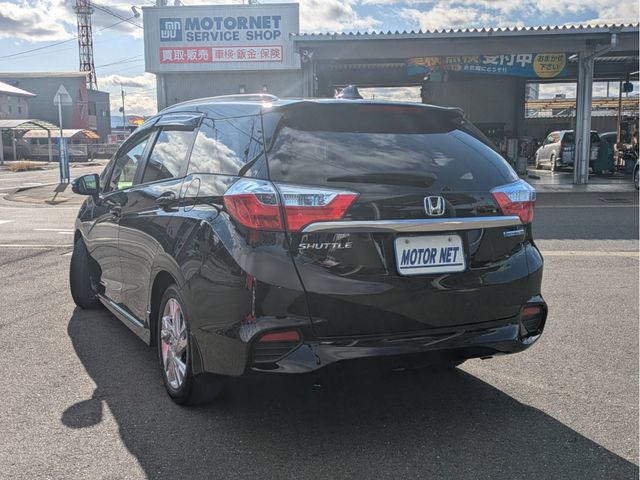 HONDA SHUTTLE HYBRID 2016