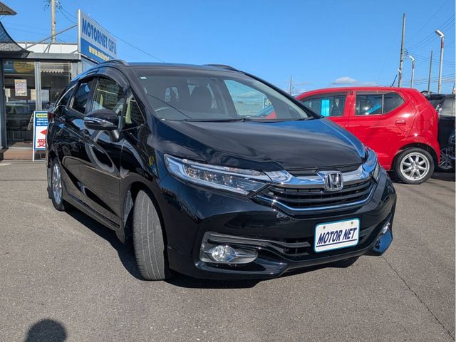 HONDA SHUTTLE HYBRID 2016