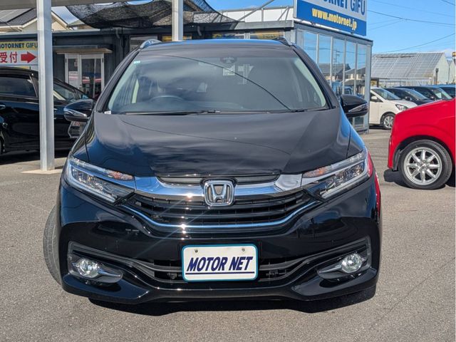 HONDA SHUTTLE HYBRID 2016