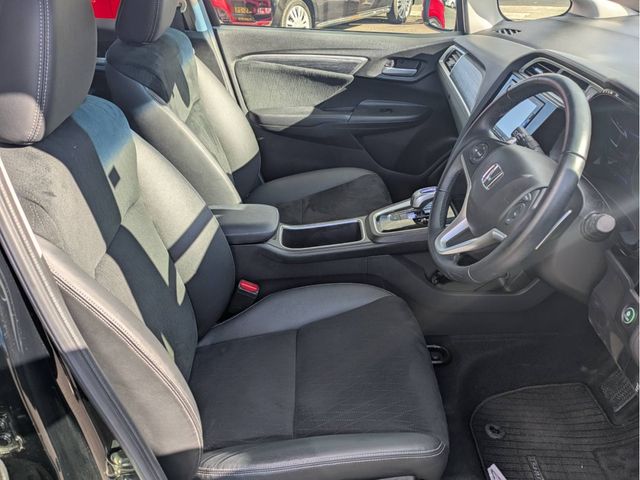 HONDA SHUTTLE HYBRID 2016