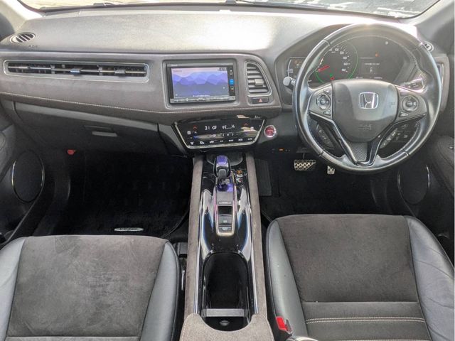 HONDA VEZEL HYBRID 2017