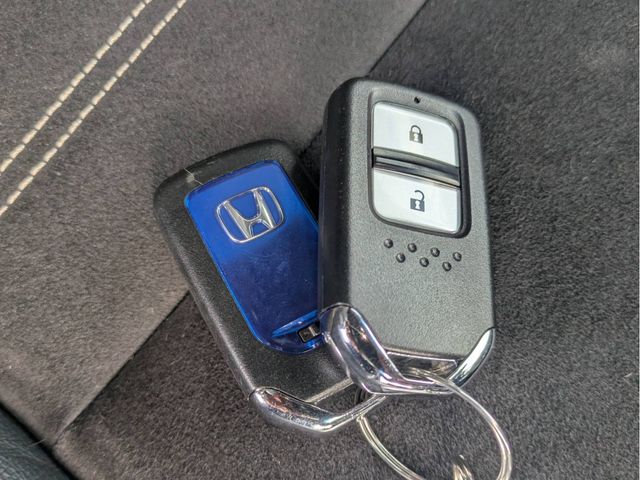 HONDA VEZEL HYBRID 2017